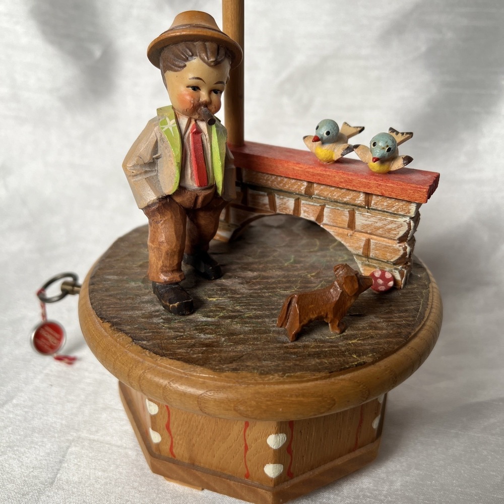 Vintage Music‎ Box Thorens Anri Man Dog,Birds Third Man Theme Switzerland Works!